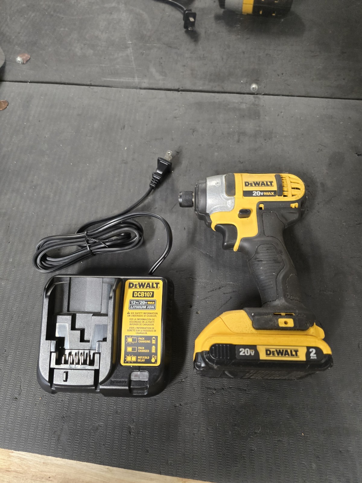 Dewalt DCF885 20V Cordless 1/4″ Impact Driver 20 Volt MAX Lithium Ion W Battery