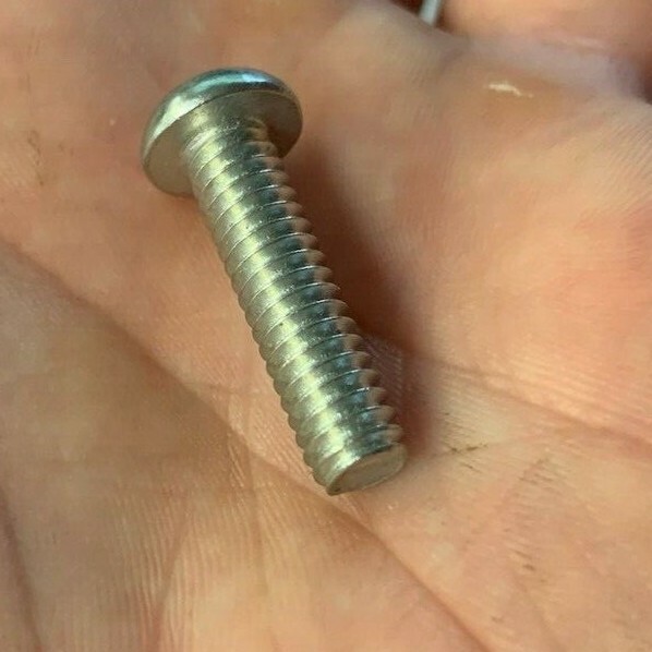 Tamper Proof One Way Security Machine Screws 1/4-20 x 1″ – lot of 25