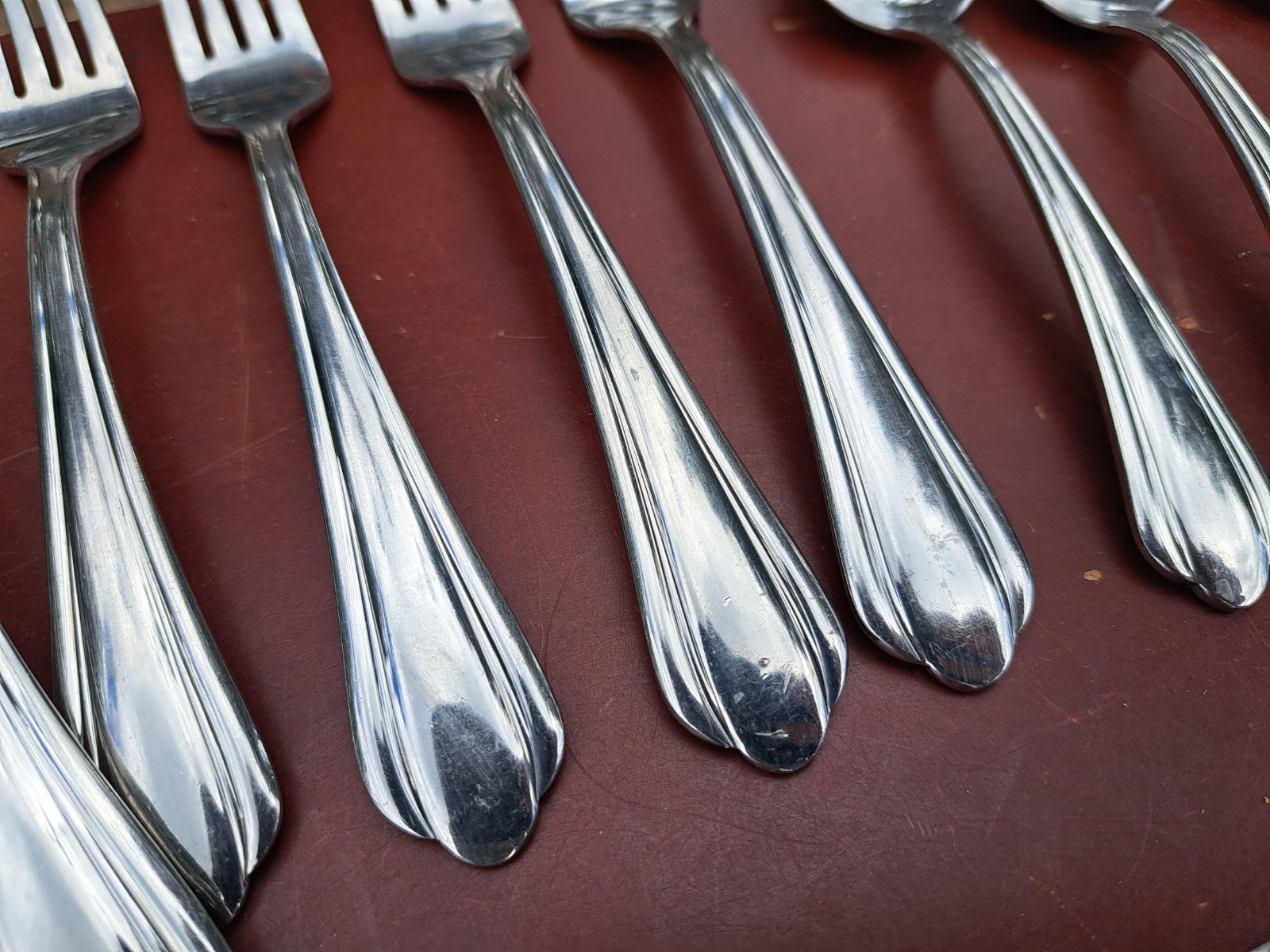Waterford LINEAR 18/10 Stainless Flatware Vietnam Lot Of 25 Pieces