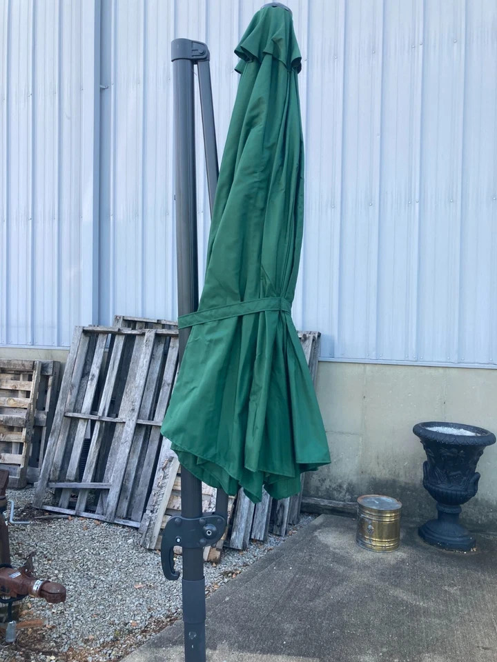 6 Cantilever Umbrella Main Base Poles ( you get 6 poles)