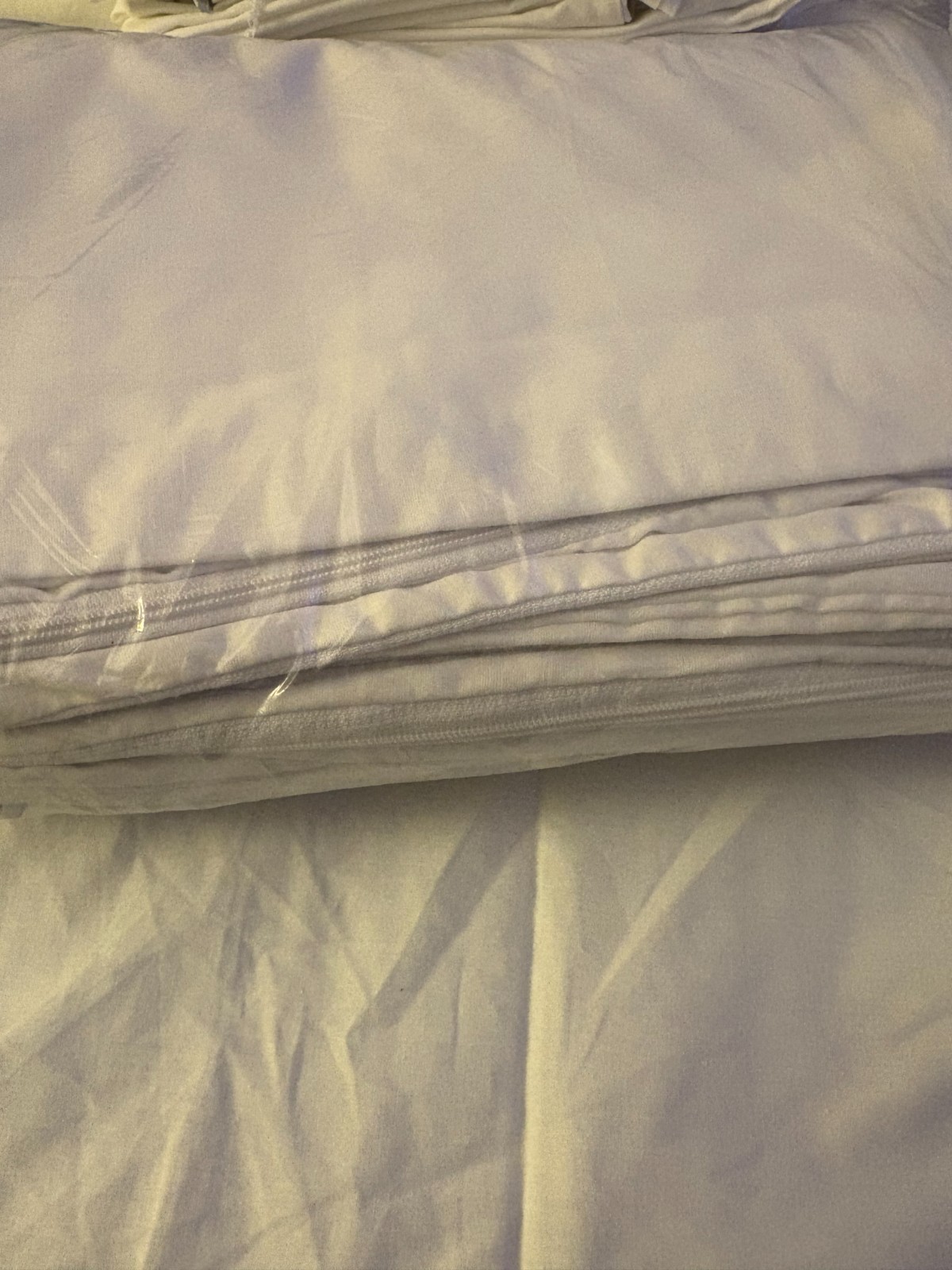 BRAND NEW LOT OF 12 NEW WHITE PILLOW CASES WHITE T180 PERCALE HOTEL LINEN ELITE