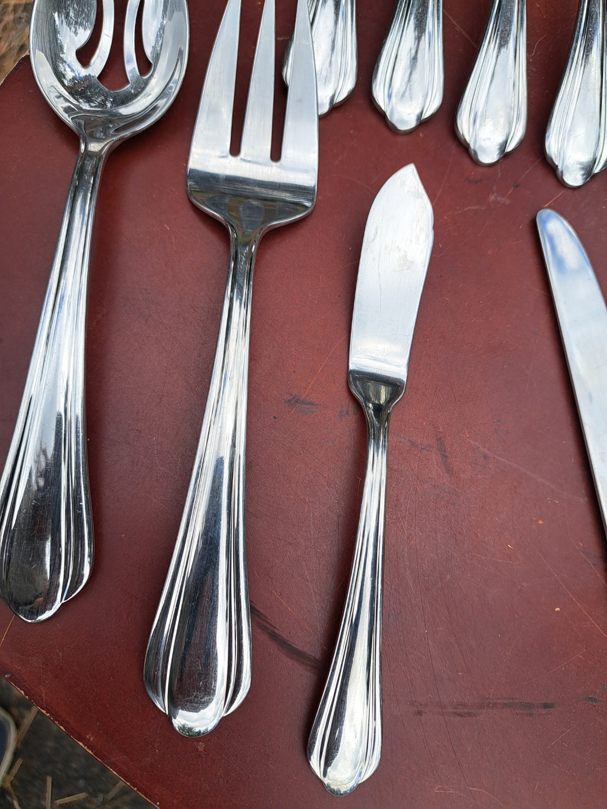 Waterford LINEAR 18/10 Stainless Flatware Vietnam Lot Of 25 Pieces