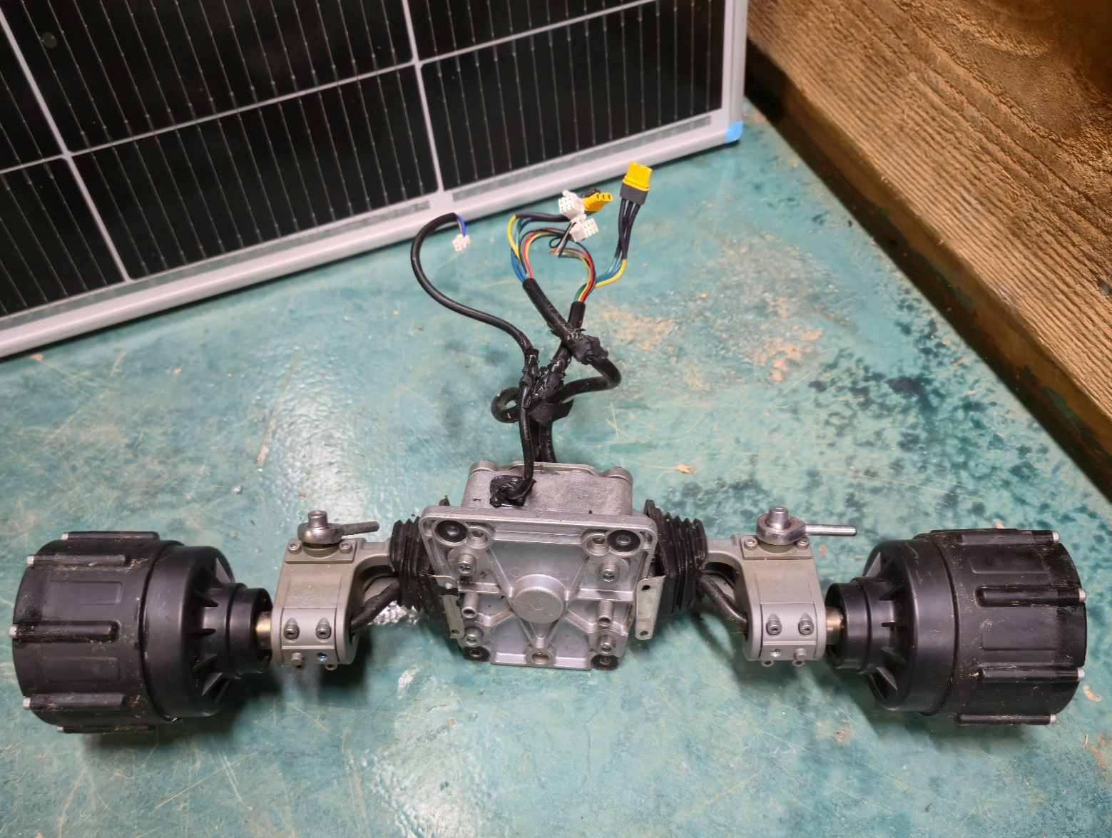 PARTS – Luba 2 Front Axle Assembly – TESTED, WORKING — TALL VERSION – 3PH/BLDC