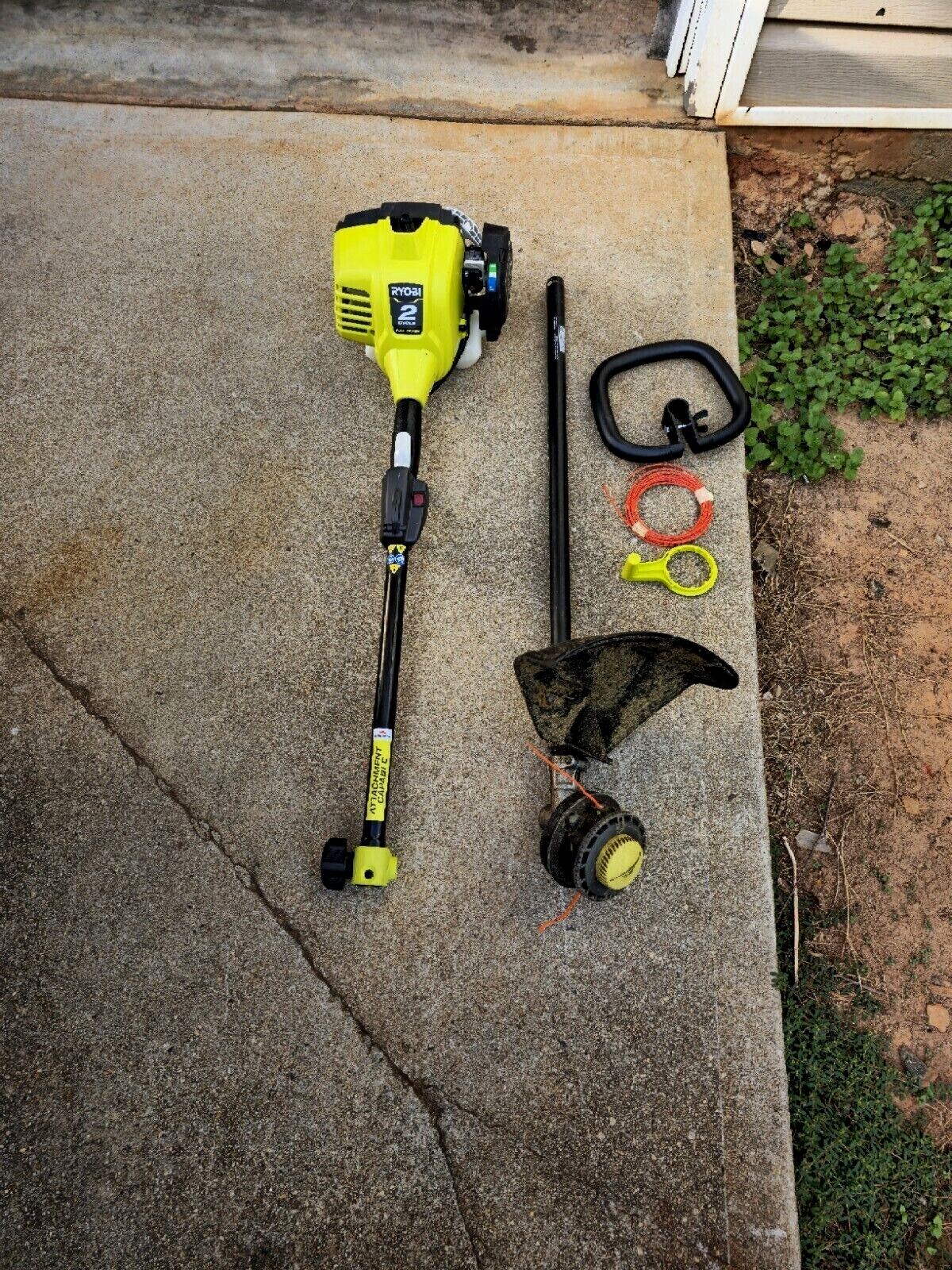 RYOBI 25cc 2-Cycle Gas Straight Shaft String Trimmer – USED – Attachment Capable