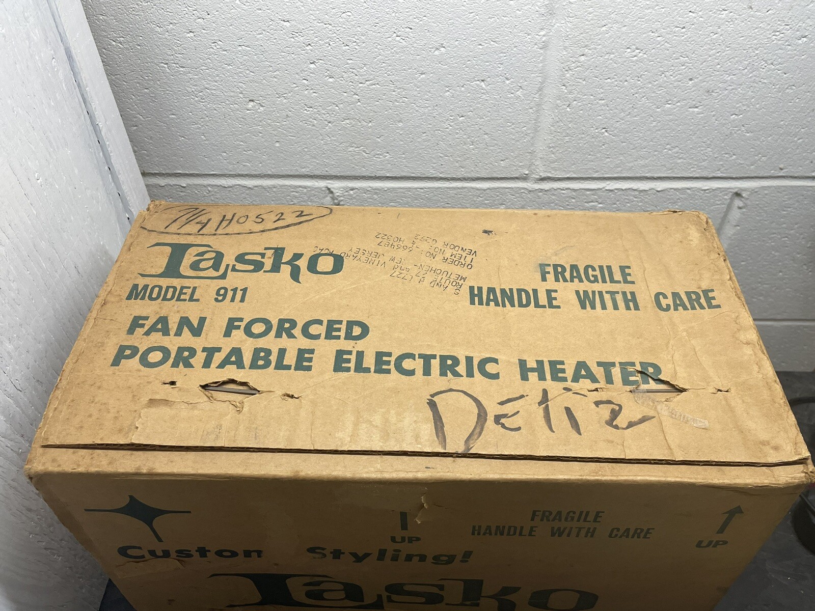 Vintage Lasko Portable Electric Heater 1350 Watt