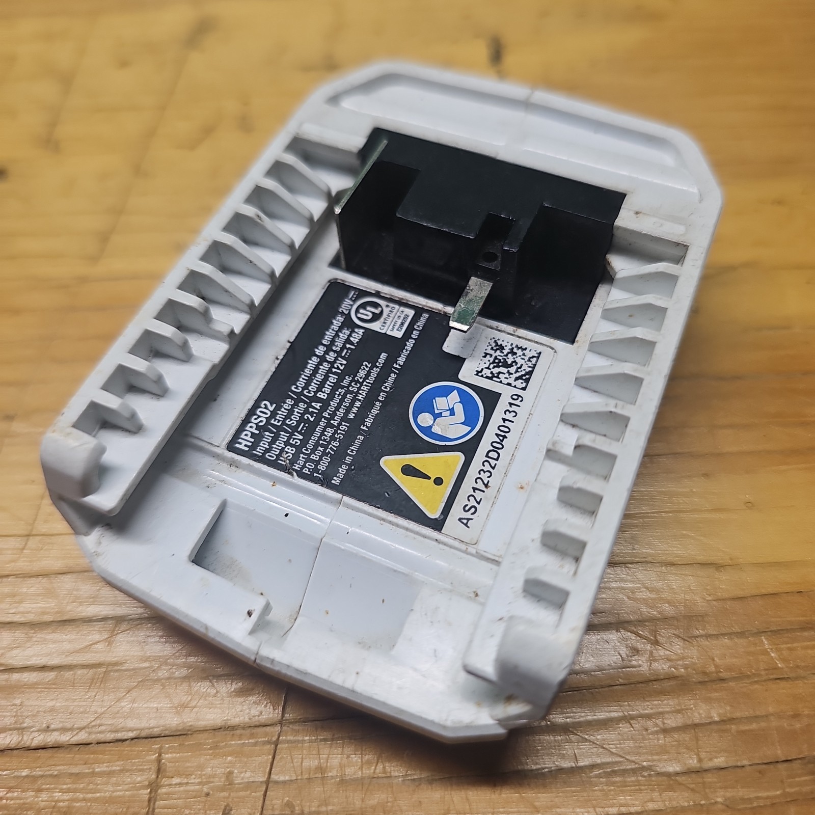 HART-HPPS02 20V PORTABLE POWER SOURCE 2.1A USB Charging Port