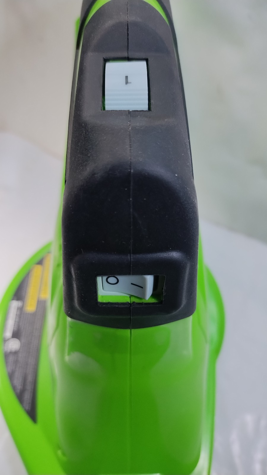 GreenWorks G-MAX Variable Speed Cordless Blower 150 MPH, 40V 2Ah Batt + Charger.
