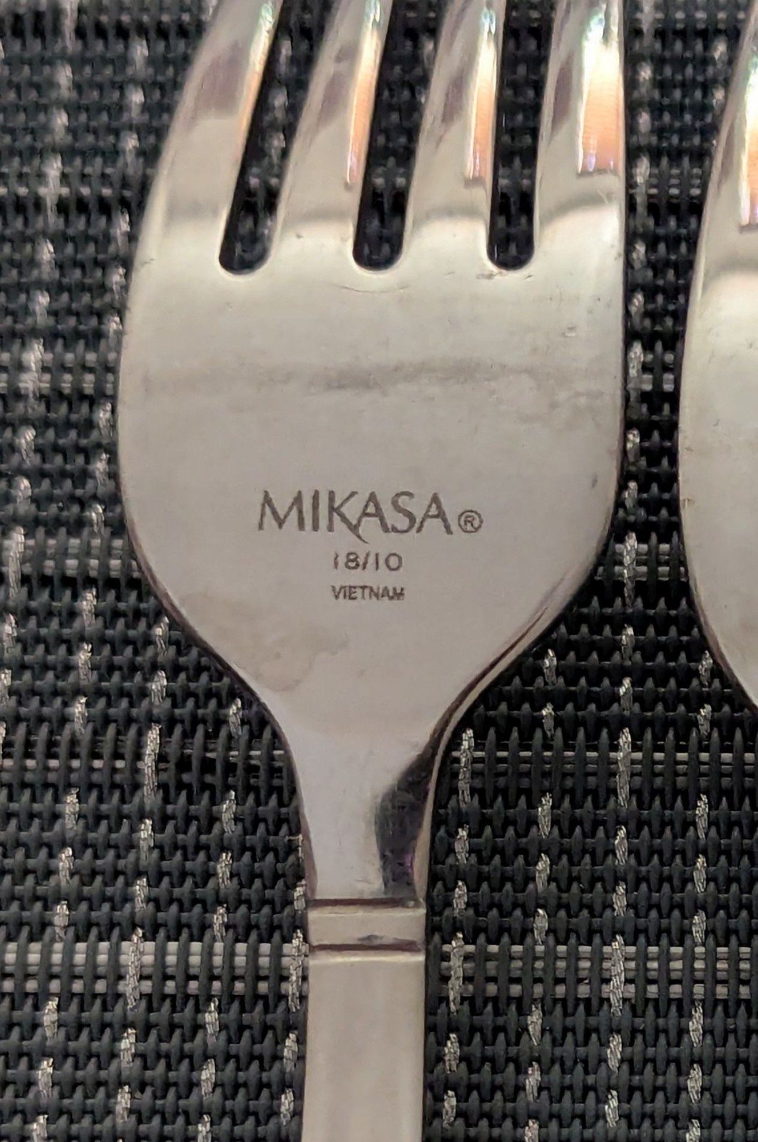 Mikasa VIRTUOSO FROST Vietnam 18/10 Stainless Flatware Lot Of 4 Dinner Forks
