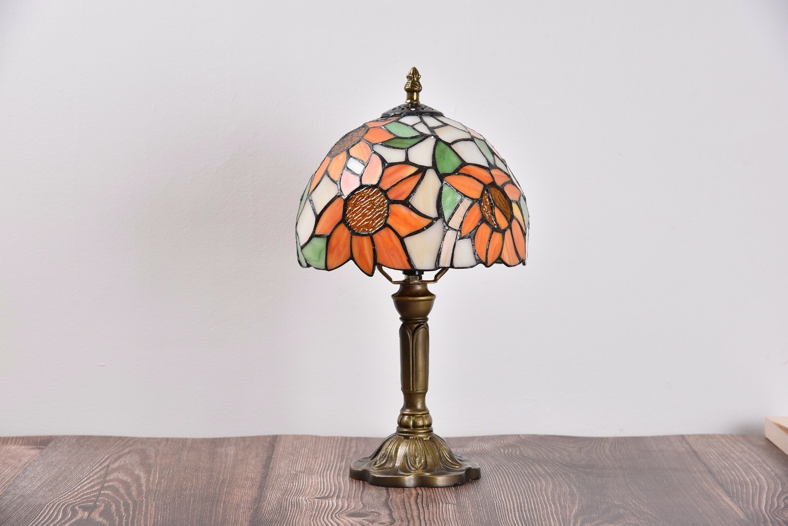 Retro Tiffany Table Lamp Sunflower Style Stained Glass Bedside Lamp H 18″ H 14″