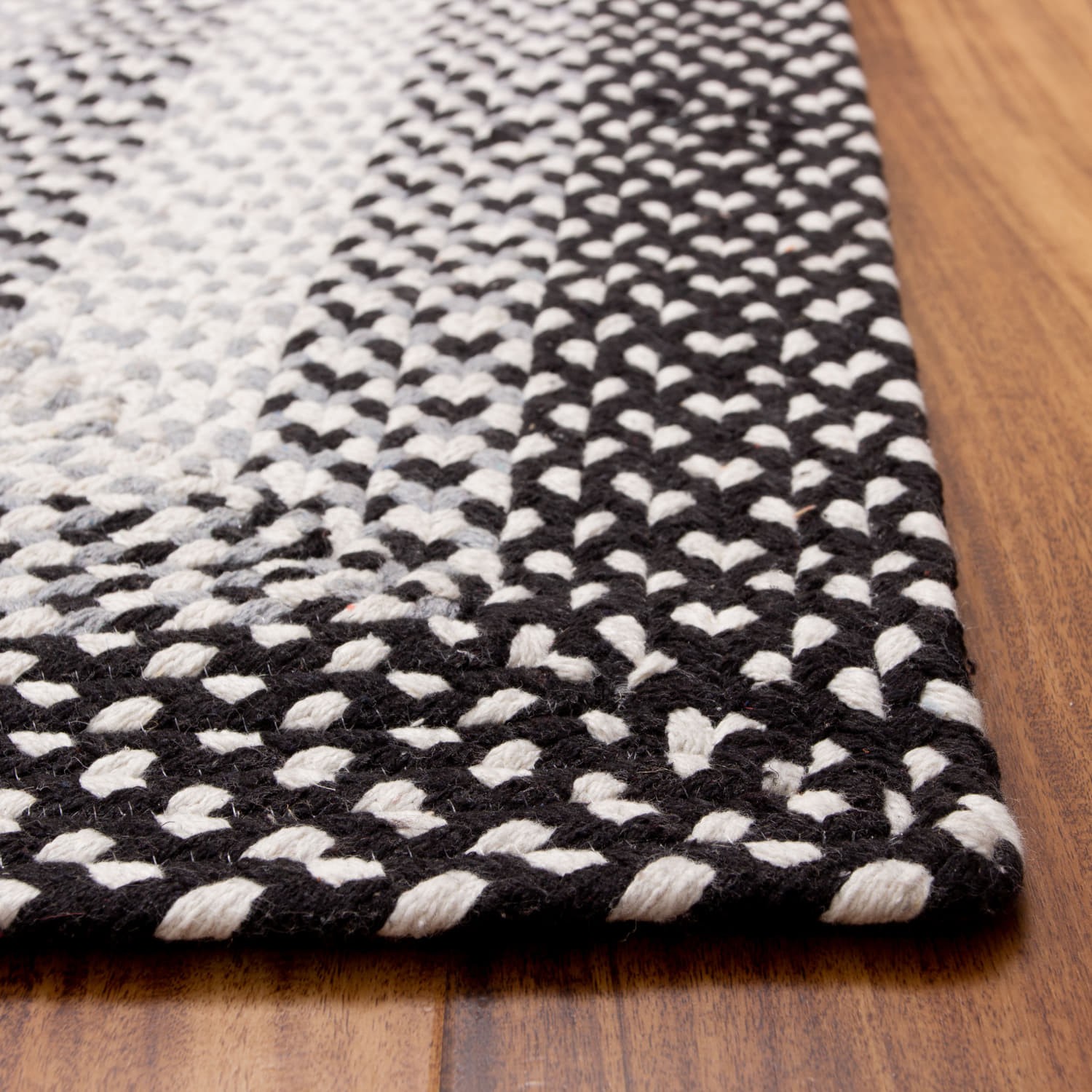 Farmhouse Braided Area Rug Black White & Gray Rug for Living Rooms and Bedroom