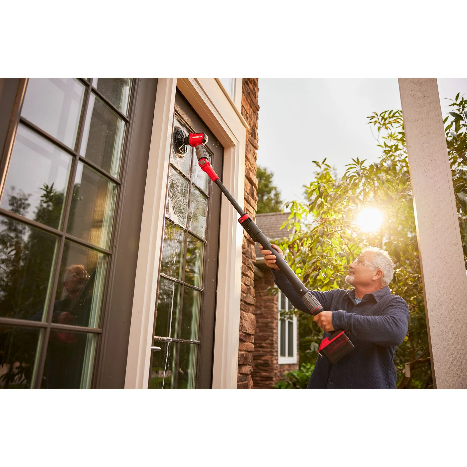 CRAFTSMAN V20* Cordless 2-in-1 scrubber (Bare tool) – CMCPS520B