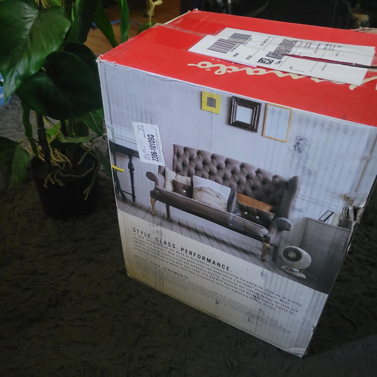 Vornado VHeat Retro Vintage Whole Room Space Heater Metal Open Box