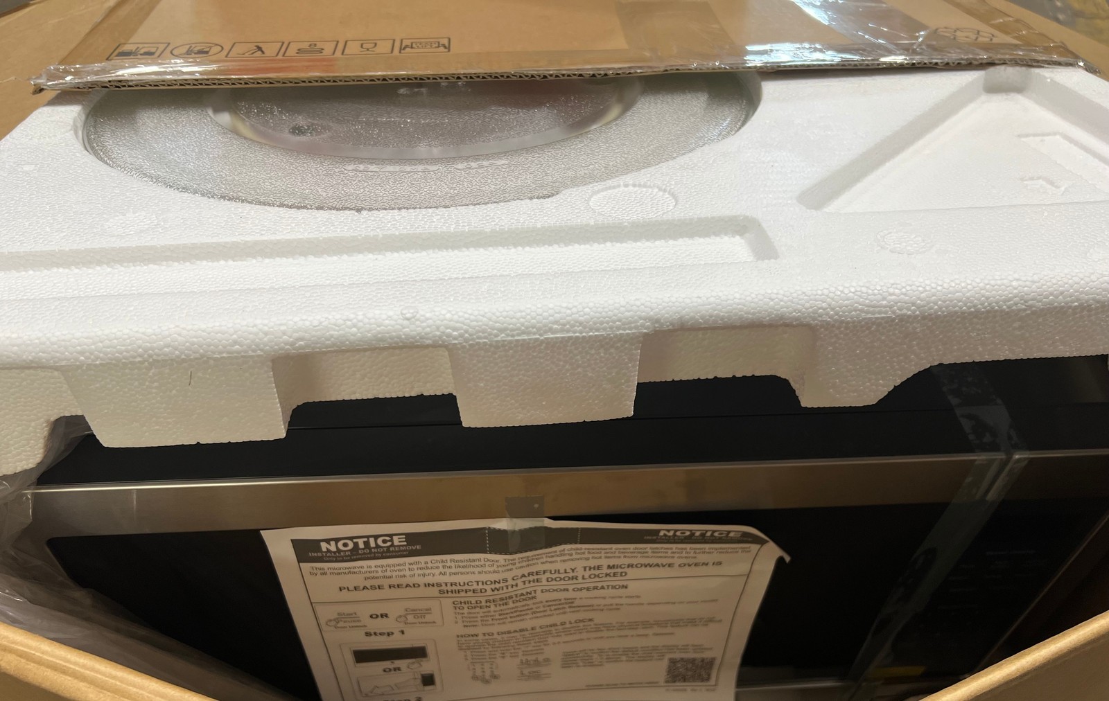 GE Profile 2.2 CU.FT 1100W Countertop Microwave Stainless Steel Built in Sensor