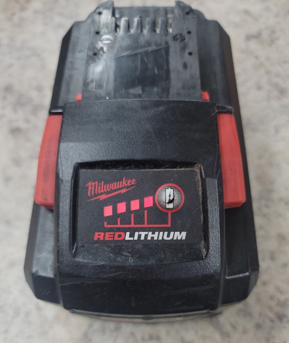 Milwaukee M18 High Output 18V Lithium Ion 12.0Ah Battery (48-11-1812)