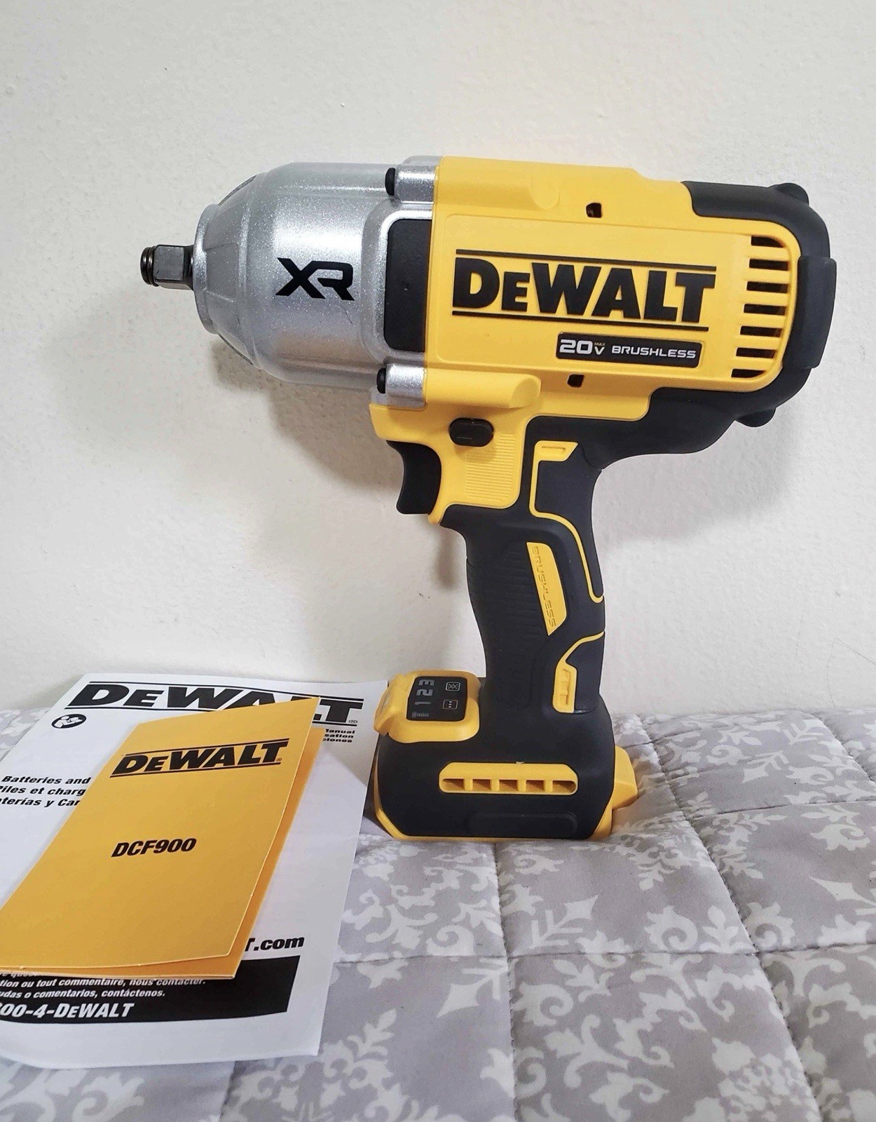 DeWalt DCF900 High Torque Brushless 20V Max XR 1/2” Electric Impact Wrench