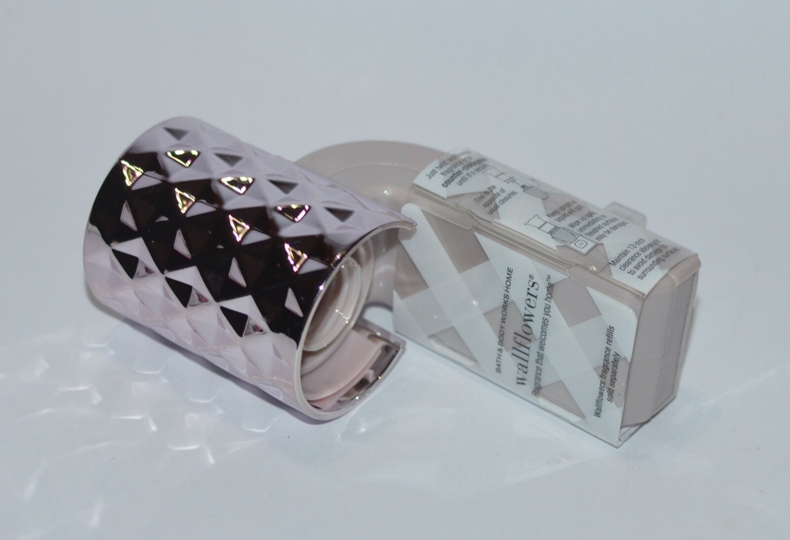 BATH & BODY WORKS PINK SHINY MAUVE DIAMOND WALLFLOWER FRAGRANCE PLUG IN HOLDER
