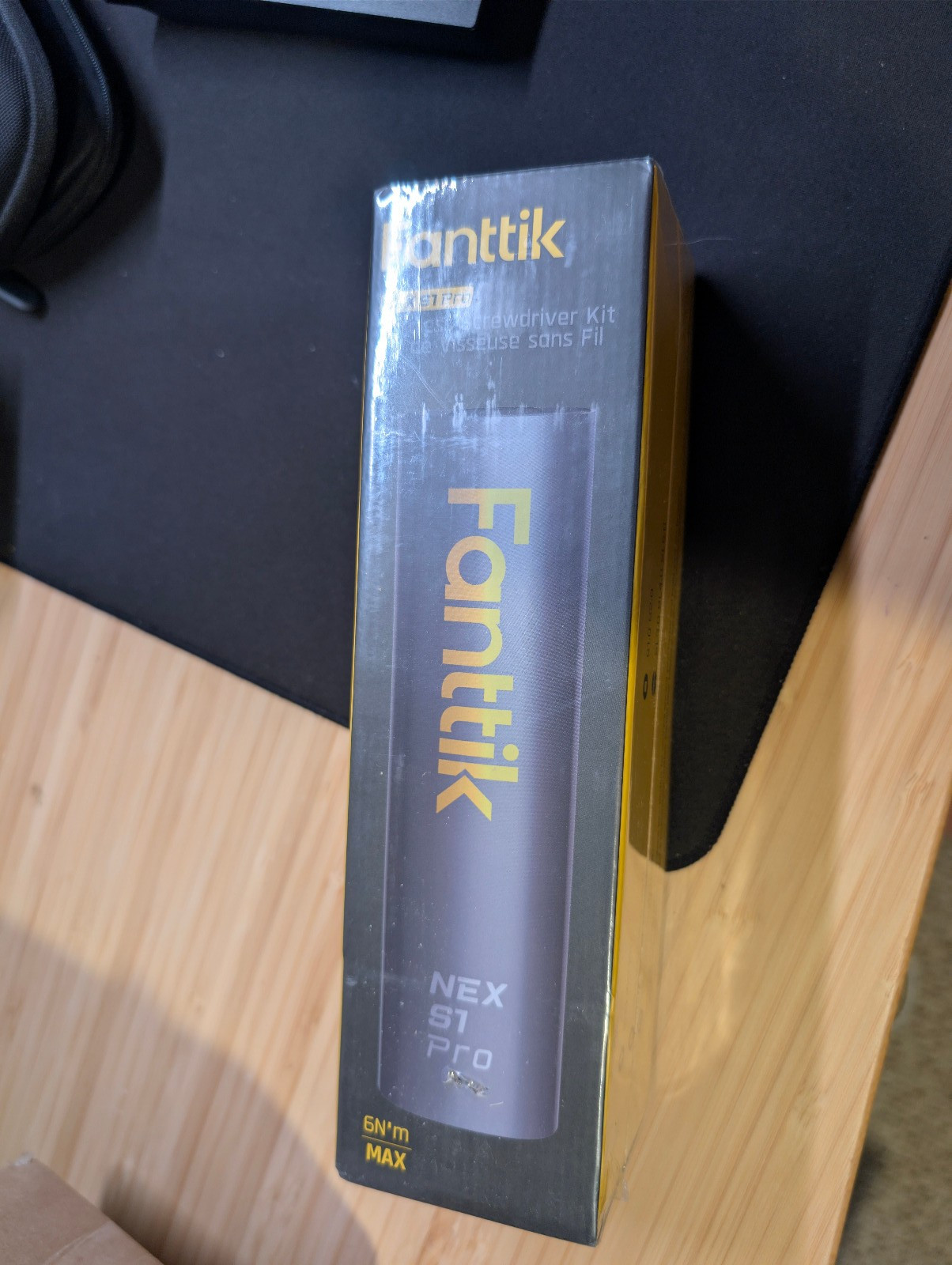 Fanttik S1 Pro 3.7V Electric Screwdriver, Cordless Screwdriver, 16 S2 Metal Bits