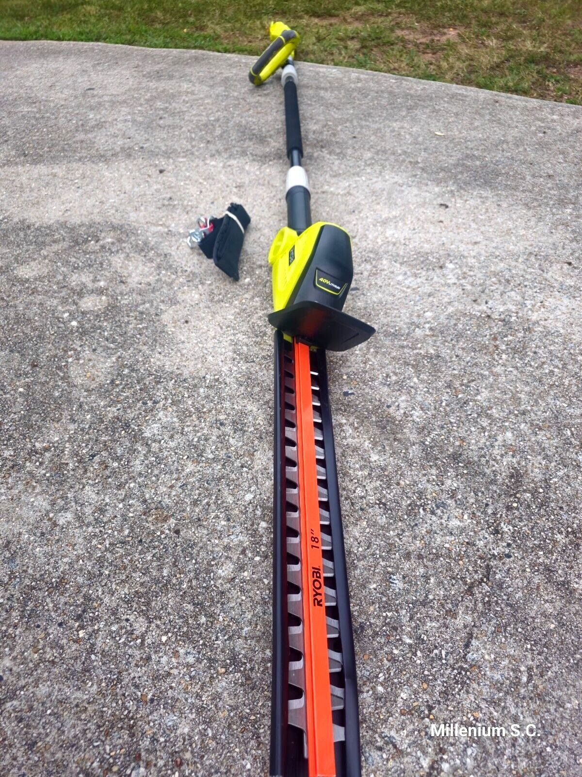 RYOBI Pole Hedge Trimmer 40-Volt Lithium-Ion Cordless Double-Sided Blade RY40060