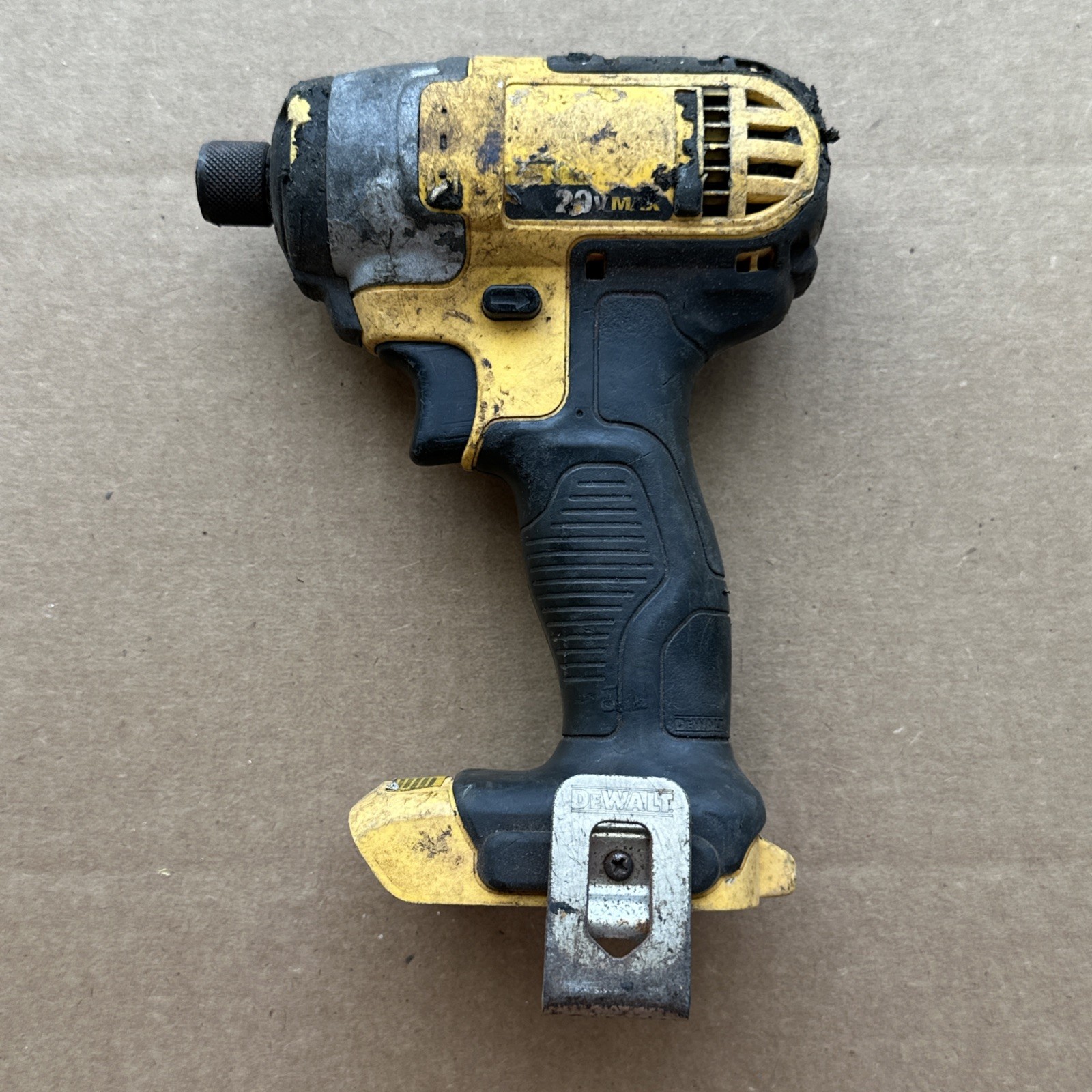 DeWalt DCF885 20V MAX 1/4-inch Cordless Impact Driver HEAVY USE