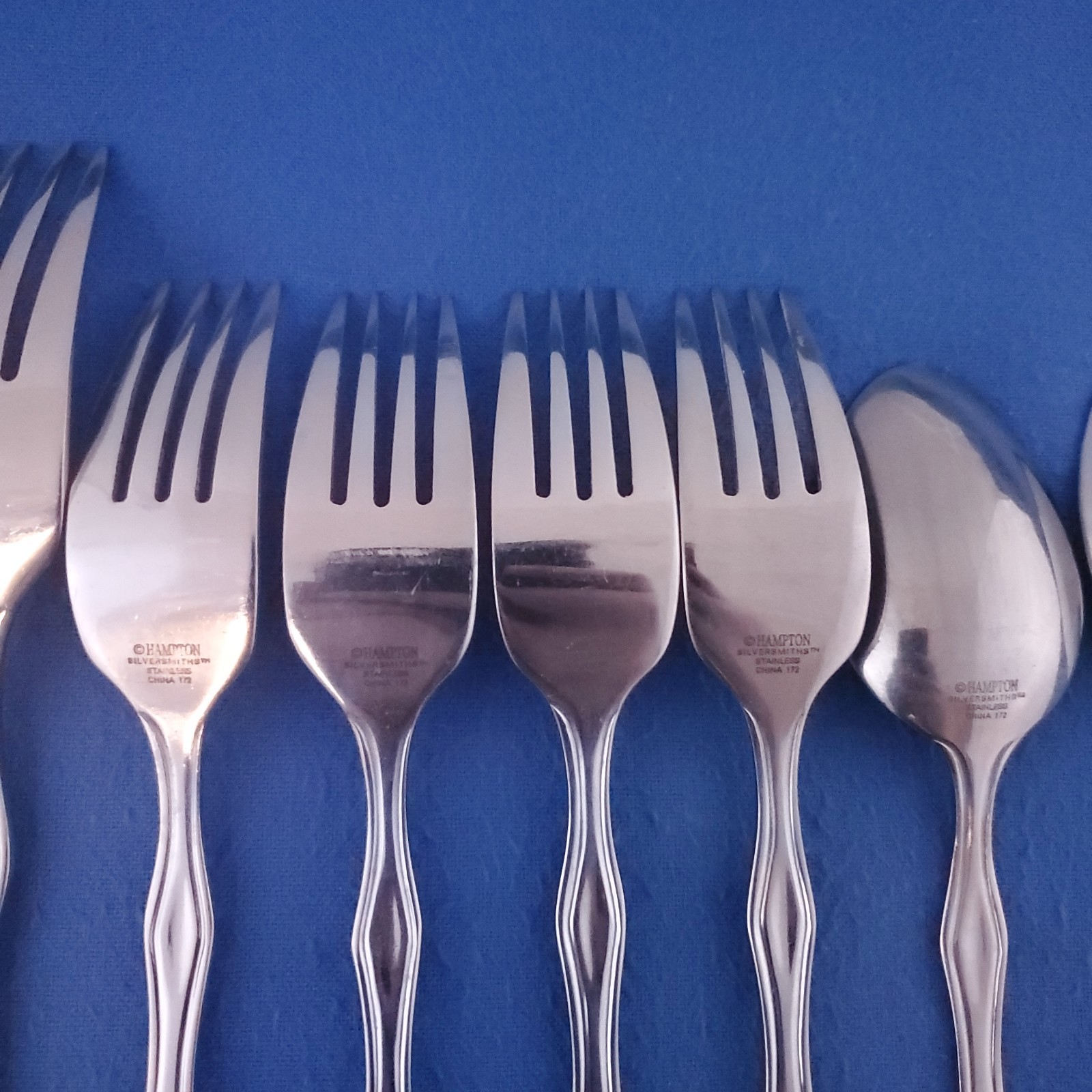 Hampton Unknown Pattern (4) Dinner Forks, (4) Salad Forks & (3) Soup Spoons