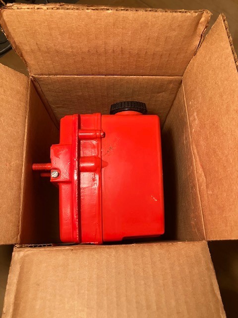 Sears chainsaw gas tank NOS 3.7 60cc Craftsman Ranger Light Weight 1-642A104