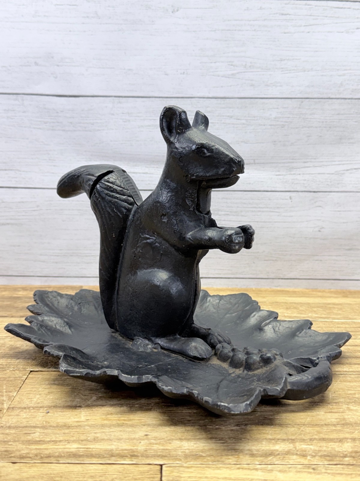 Vtg 7″ Cast Aluminum Squirrel Nutcracker Leaf Tray Nut Dish 1970s Fall Figure