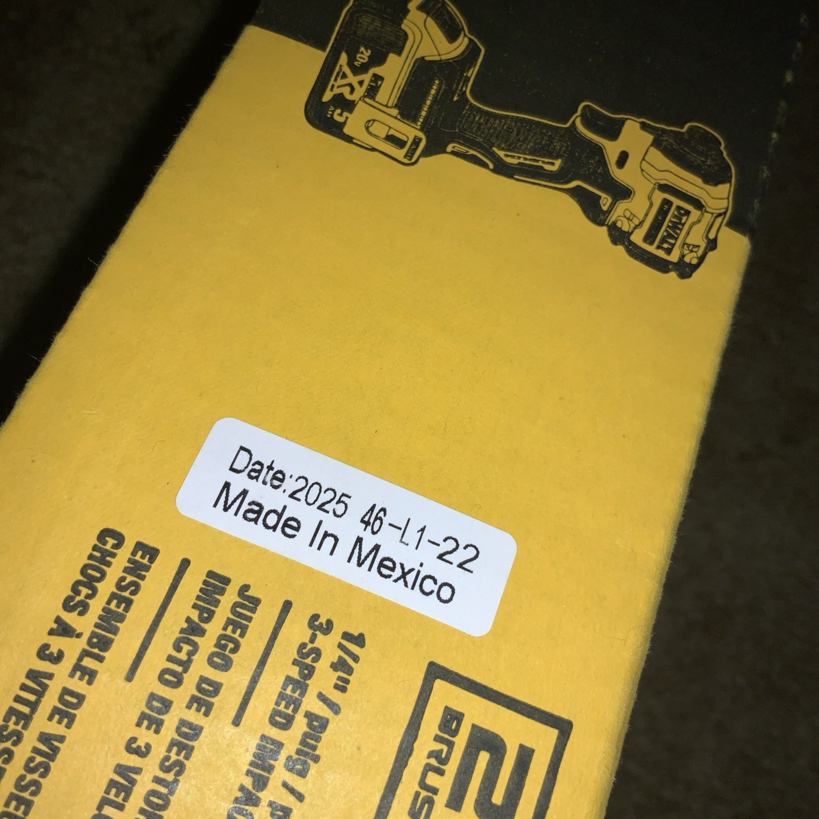 DeWALT Atomic 20V 1/4″ Impact Kit w/ bag, 5Ah Battery & Charger DCF850P1