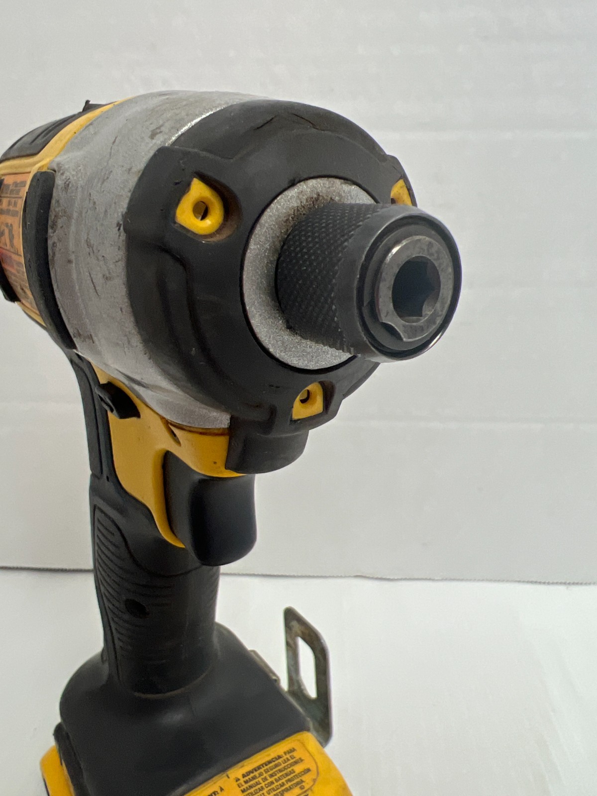 Dewalt DCF885 20 Volt 20V Max Lithium Ion 1/4” Impact Driver WITH BATTERY