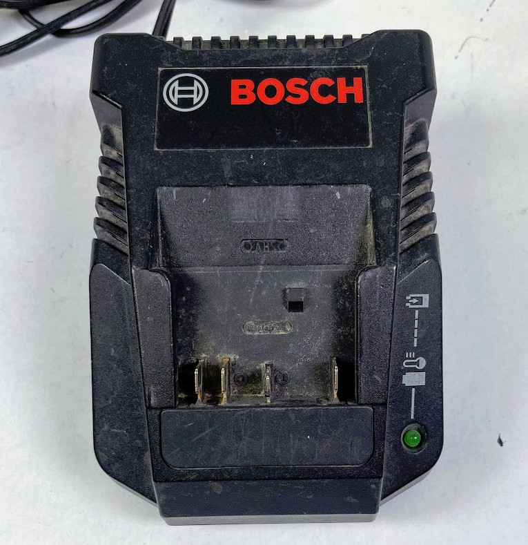 Bosch 18V Lithium BC-660 Charger &(2) Slimpack HC Li-Ion Battery Packs BAT610G