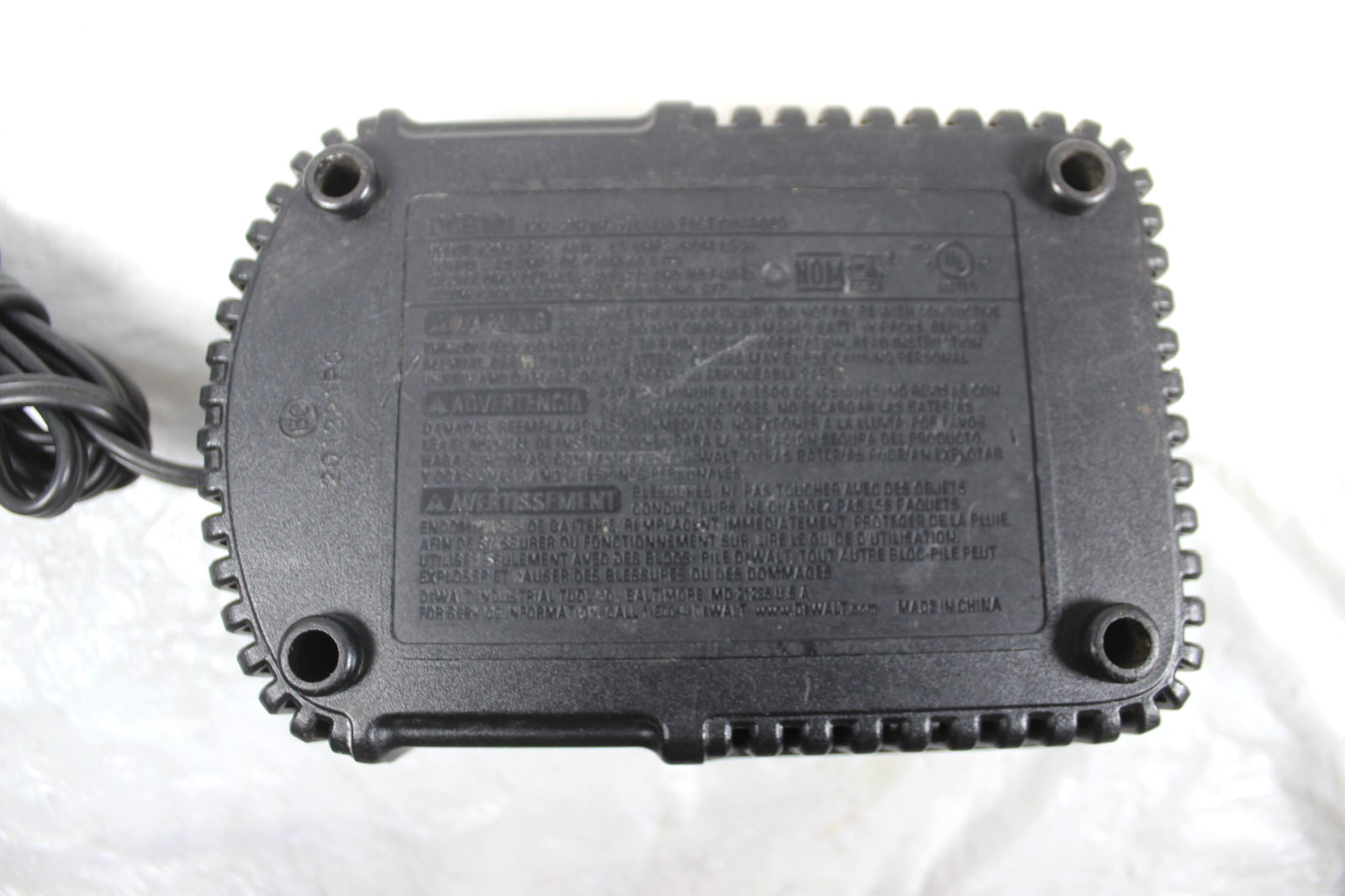 DEWALT DCB101 12-20v Max Lithium Ion Battery Fast Charger Only