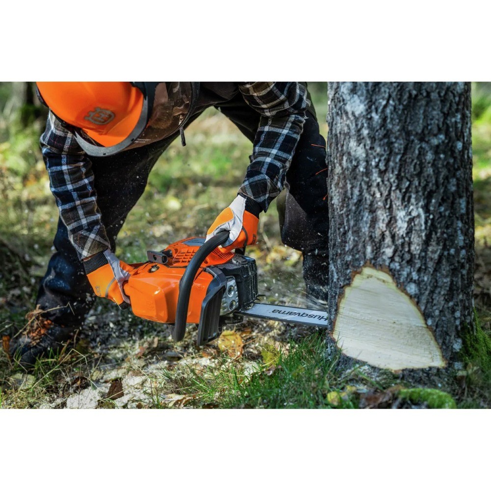 Husqvarna 970709038 3 HP 18″ 2-Cycle Gas Chainsaw New