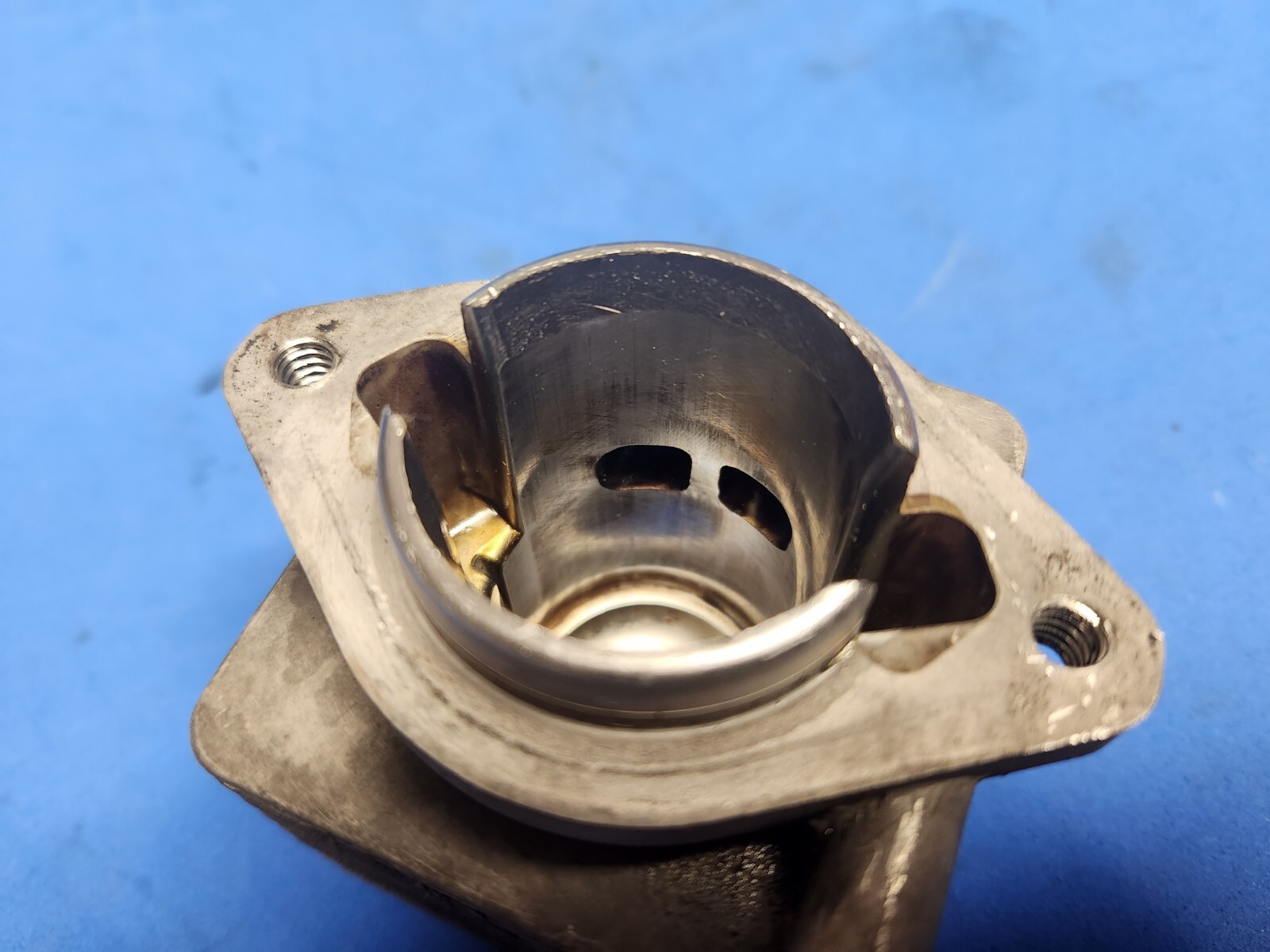 RYOBI 31cc STRING TRIMMER CYLINDER HEAD