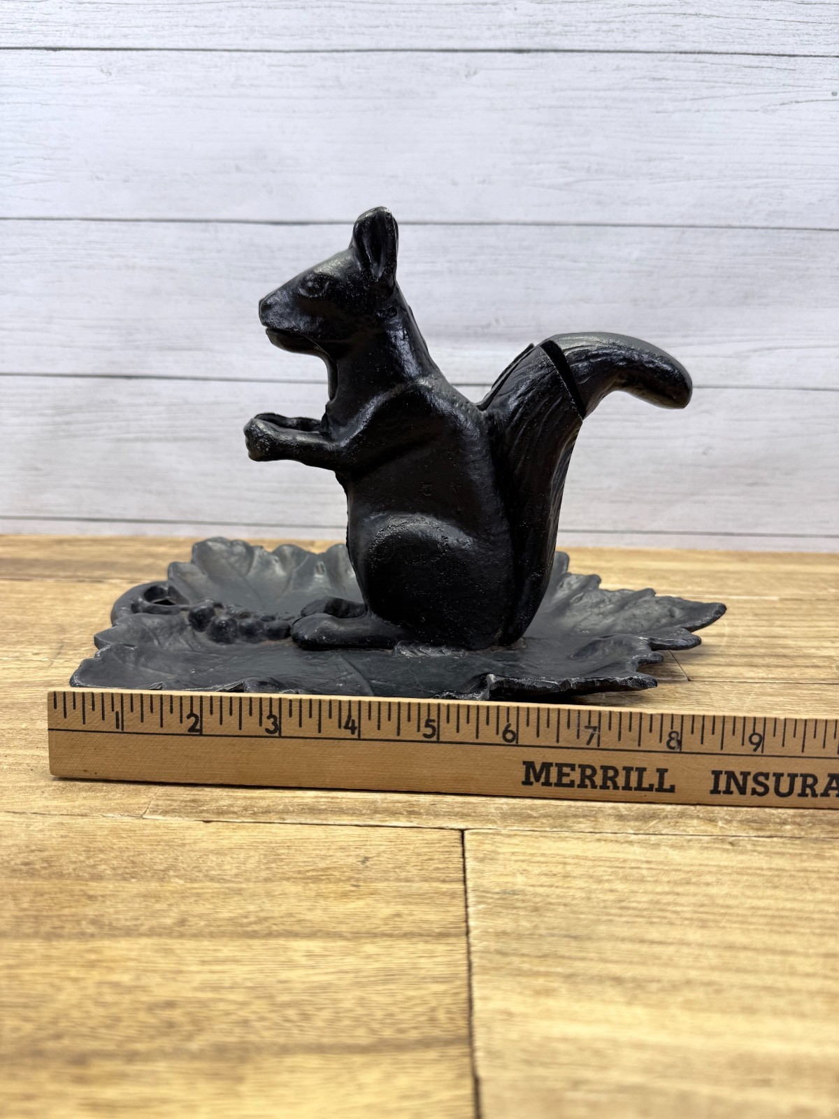 Vtg 7″ Cast Aluminum Squirrel Nutcracker Leaf Tray Nut Dish 1970s Fall Figure
