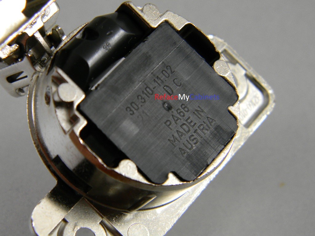 BLUM CABINET HINGES COMPACT 33 110 33.3600
