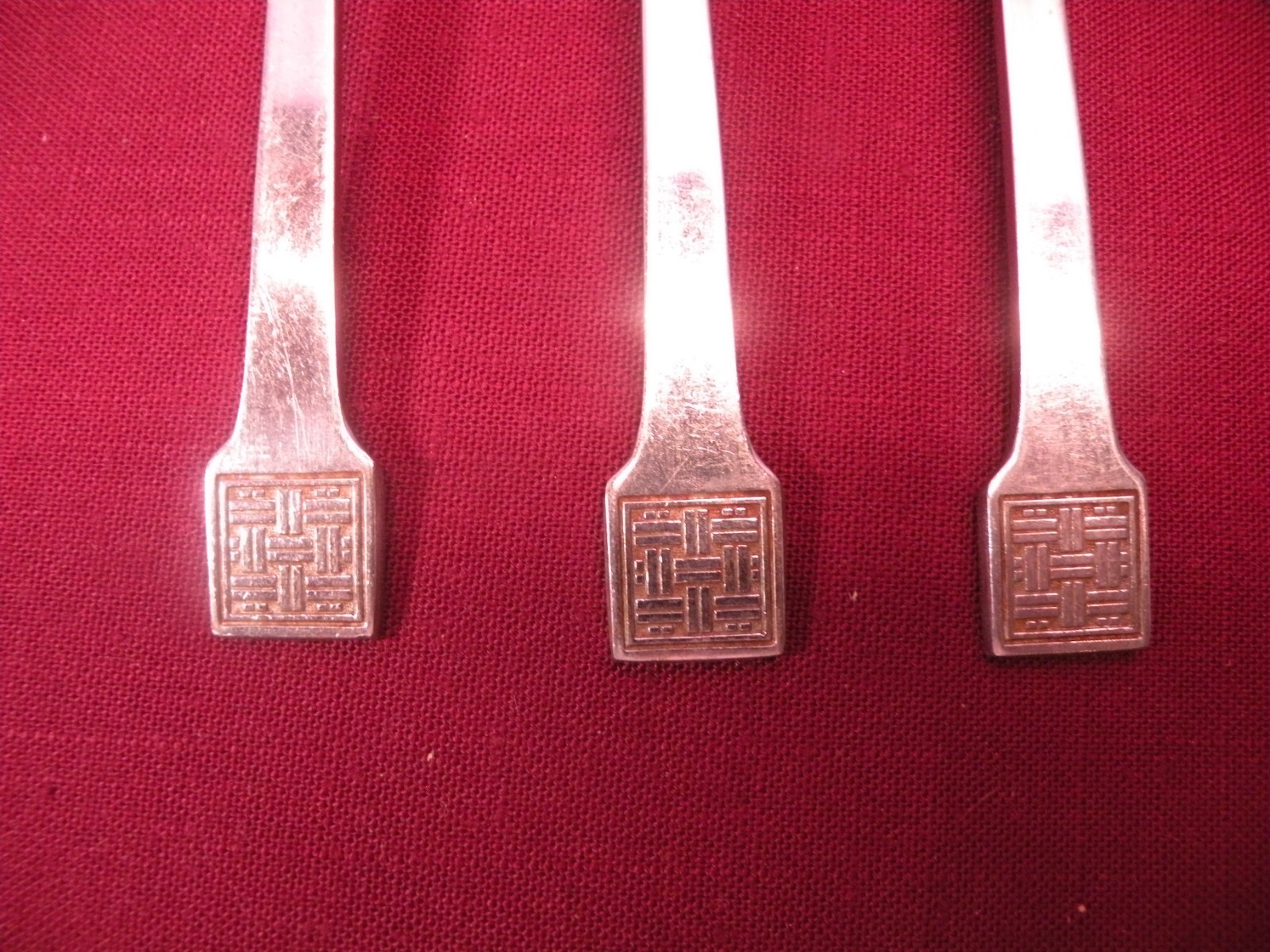 Set Of 3 Stainless Oxford Hall Basketville Dinner Forks 7.5 In.
