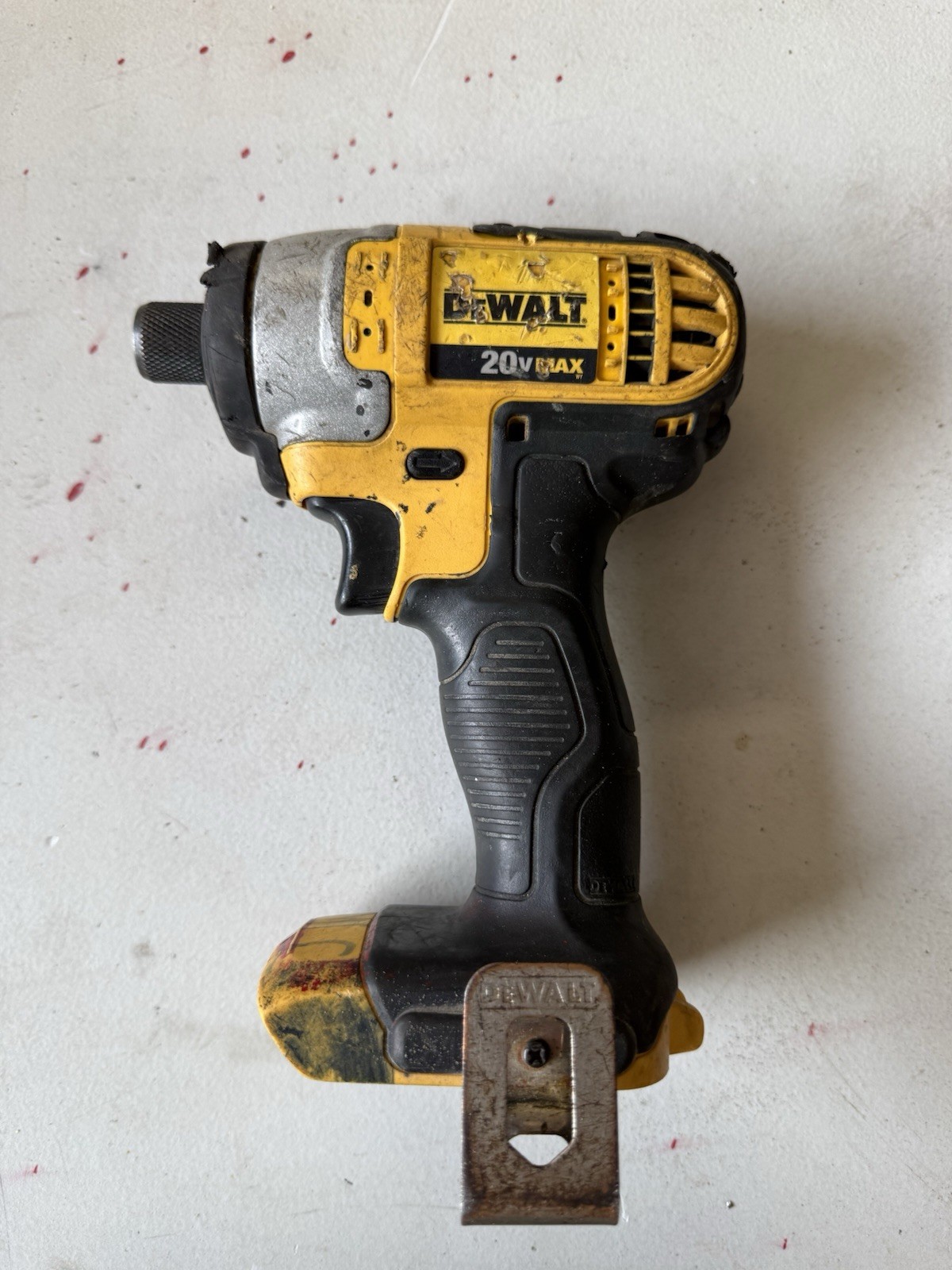 DEWALT DCF885 20V 1/4 in. Impact Driver – Black/Yellow (Tool Only)