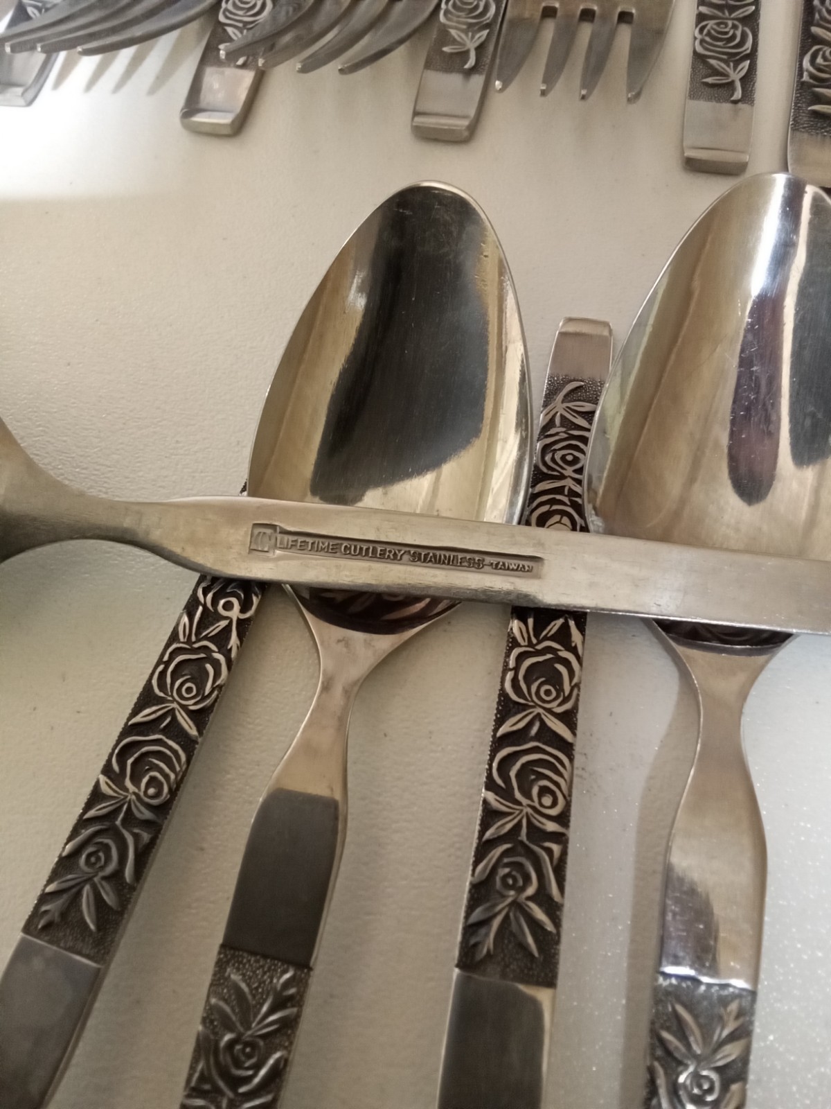 63pc Lifetime LCU 28 Roses Stainless Steel Flatware Set MCM