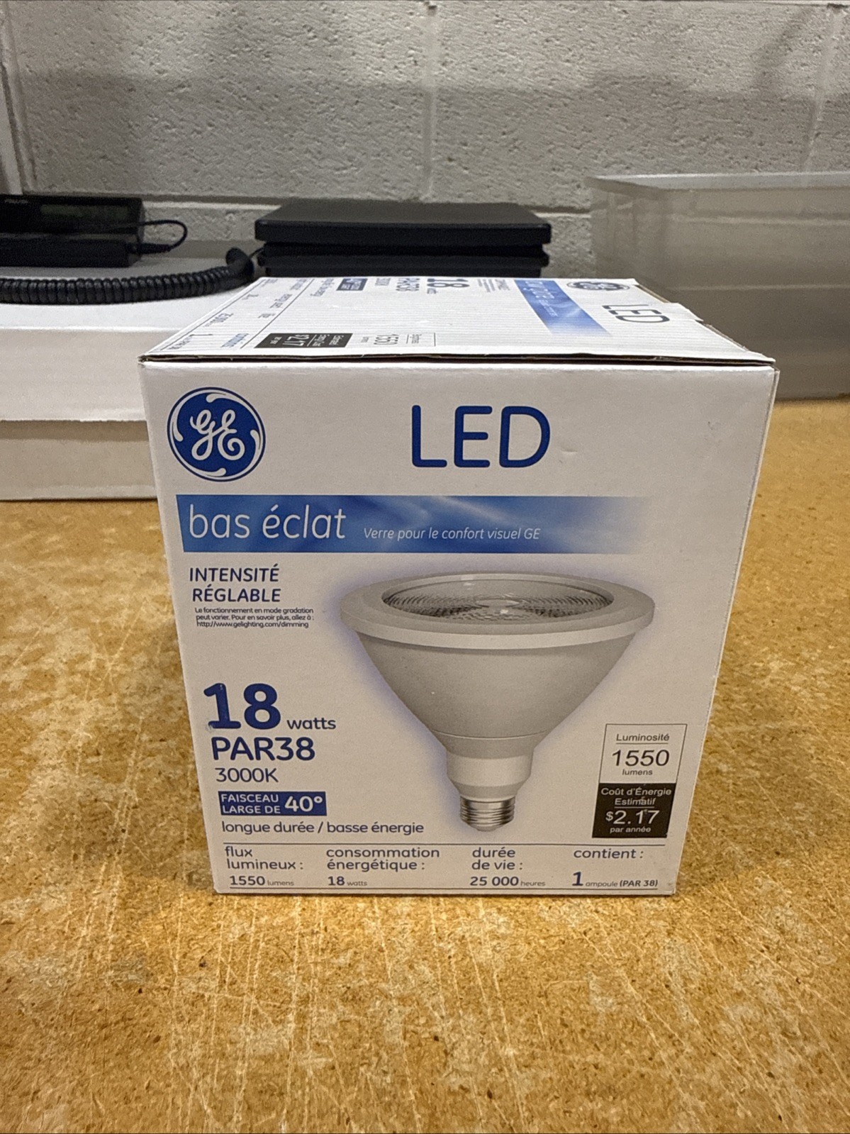 GE 92934 LED PAR38 18 watt, 3000K, Dimmable Flood Light LED Light Bulb 1350 Lum