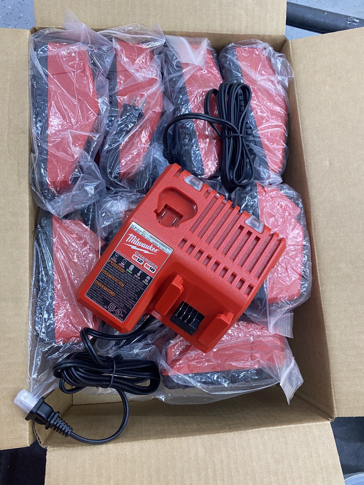 GENUINE Milwaukee (10) 48-59-1812 OEM M18 / M12 Battery Charger 18V 12V 18 Volt