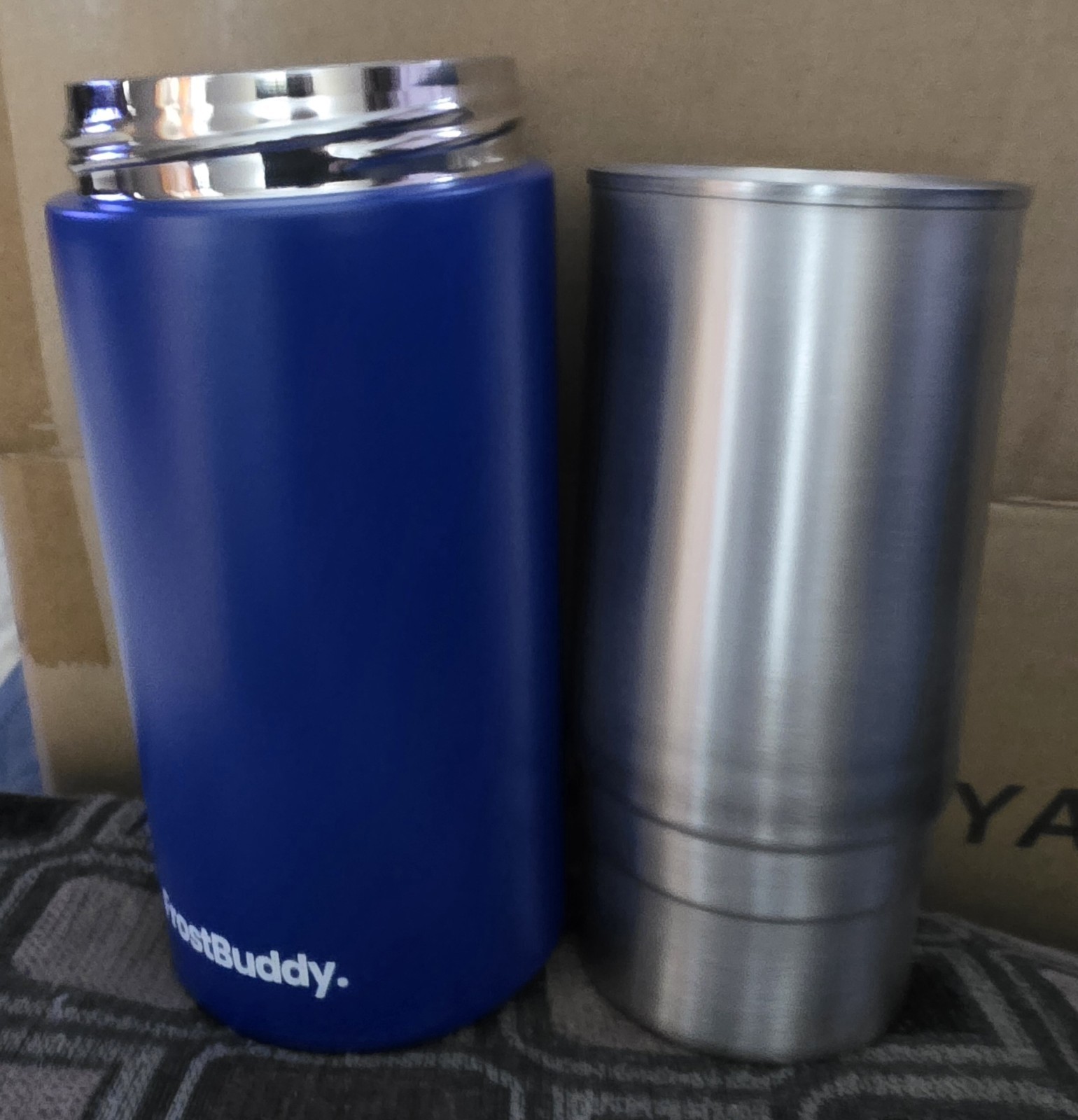 SNAPPLE FROST BUDDY​2.0 UNIVERSAL INSULATED 12-16 OZ BOTTLE/CAN COOLER HOT/COLD