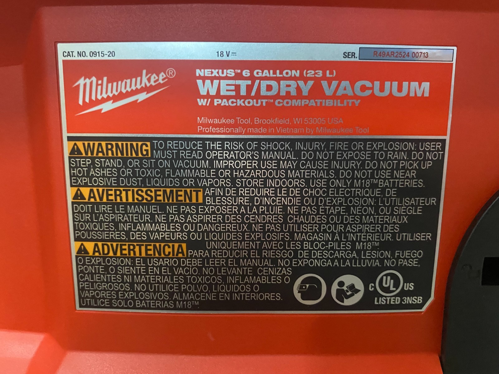 Milwaukee M18 FUEL NEXUS 6 Gallon Cordless Wet/Dry Vacuum 0915-20, NO BATTERY