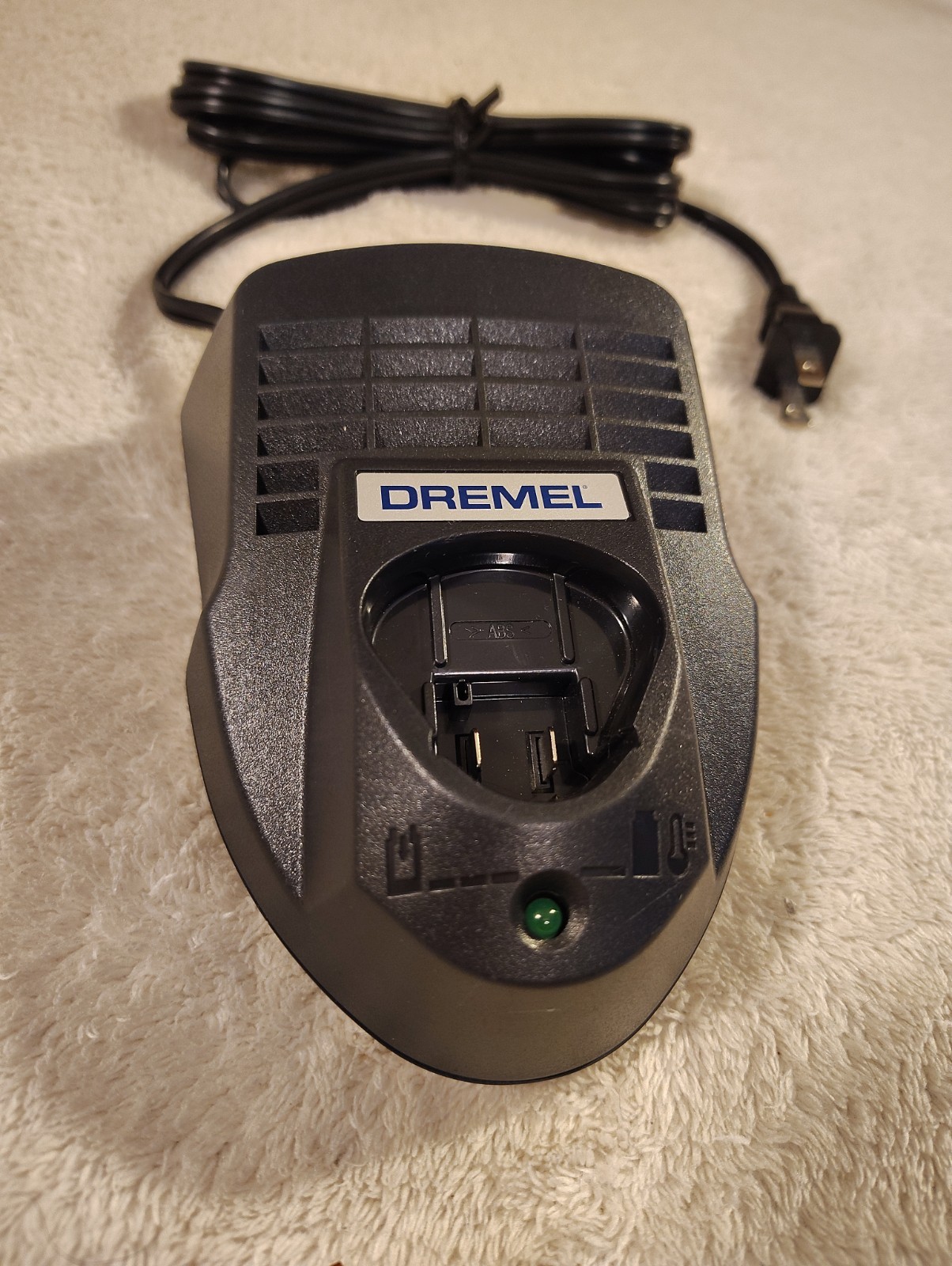 DREMEL 876 10.8V-12V Volt 1-Hr Lithium OEM Battery Charger NEVER USED OPEN BOX