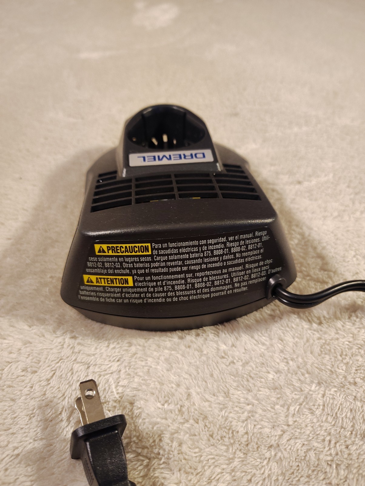 DREMEL 876 10.8V-12V Volt 1-Hr Lithium OEM Battery Charger NEVER USED OPEN BOX