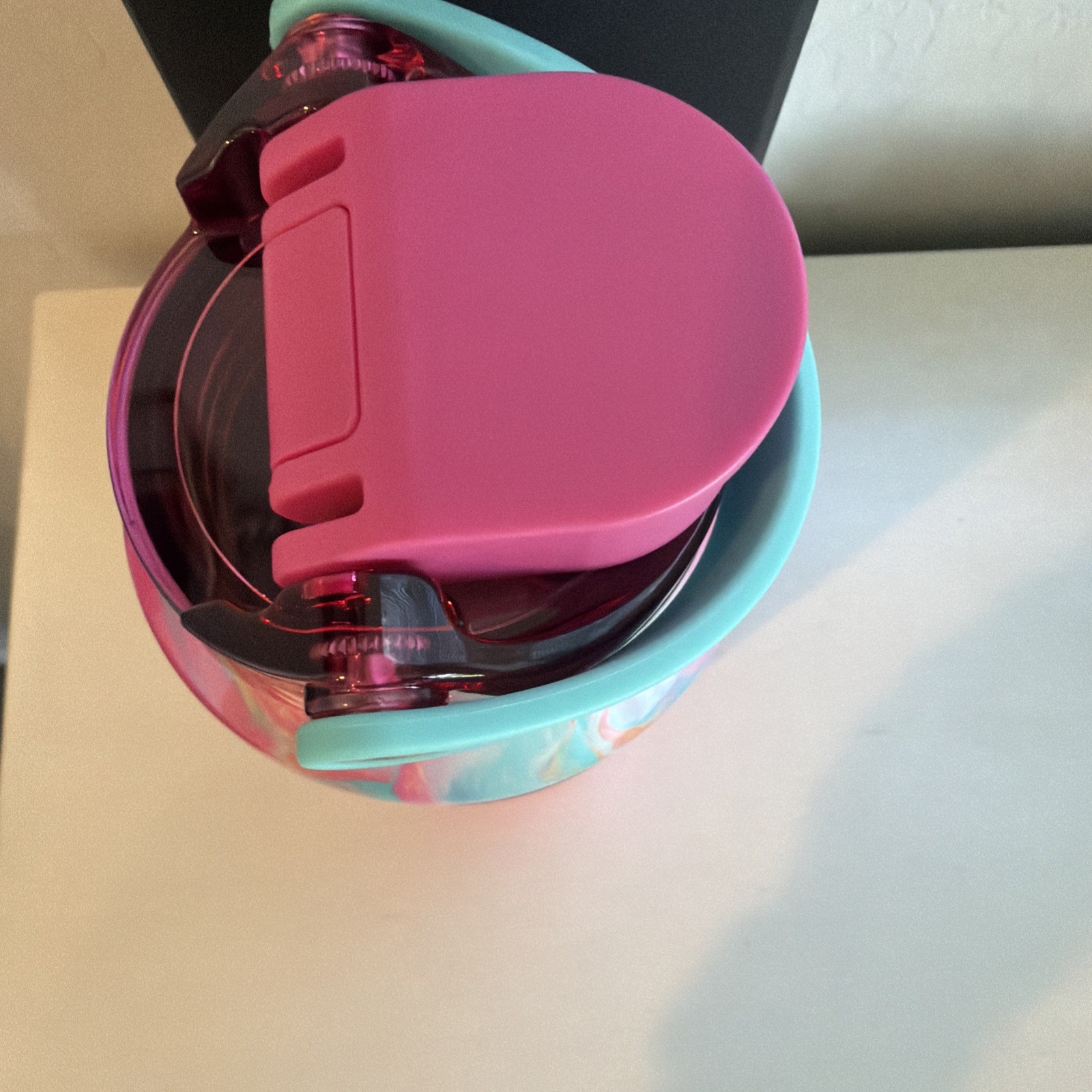 Brumate Rainbow Rise 35oz New In Box!!!