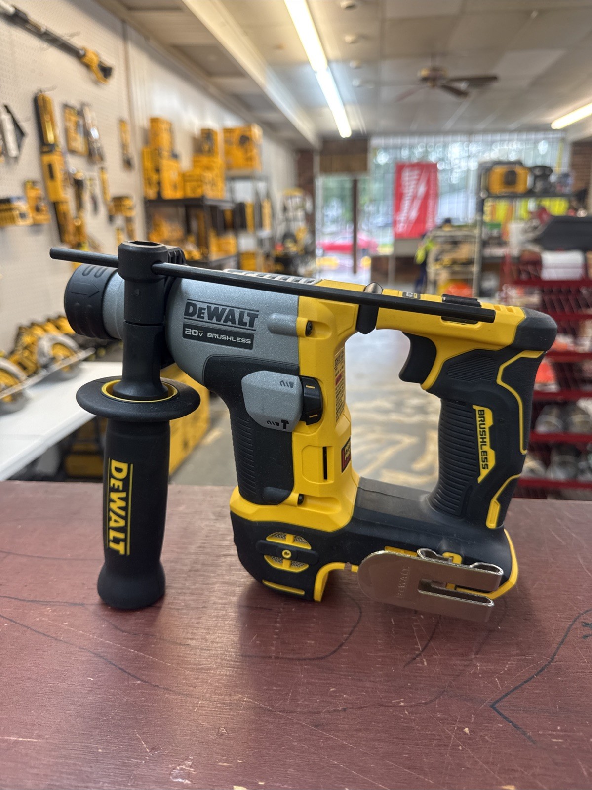 DEWALT DCH172B ATOMIC 20V MAX Cordless 5/8-in SDS+ Rotary Hammer Drill