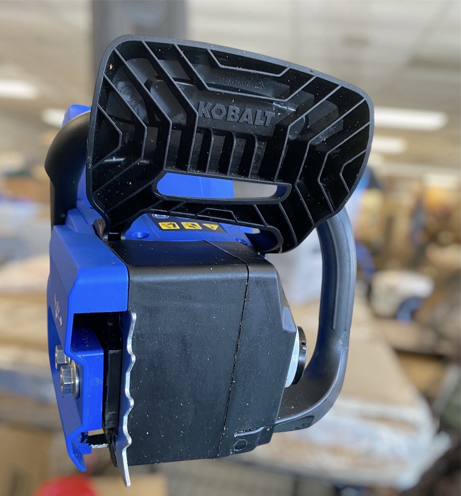 Shop Kobalt Kobalt 40-volt 33-cc 12-in Chainsaw Battery & Charger Not Included
