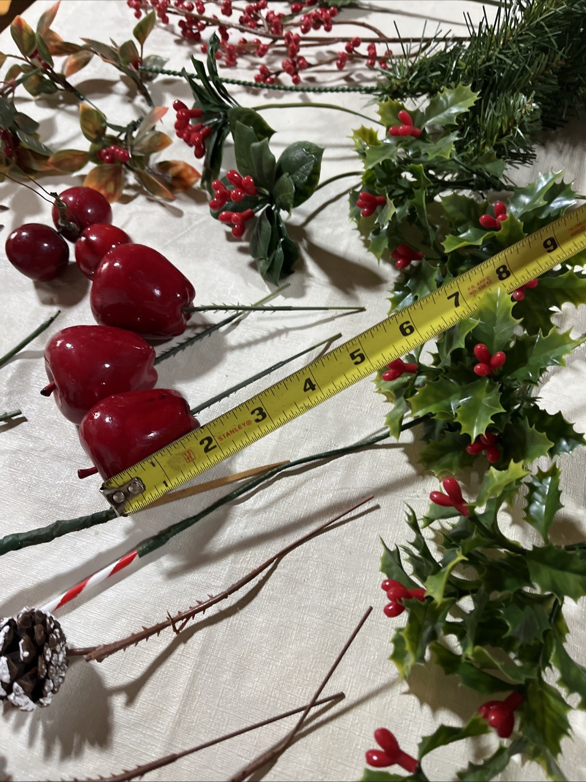 Vintage 31 Mixed Lot Of fruits, shiny apples. holly berries ,pine cones Picks
