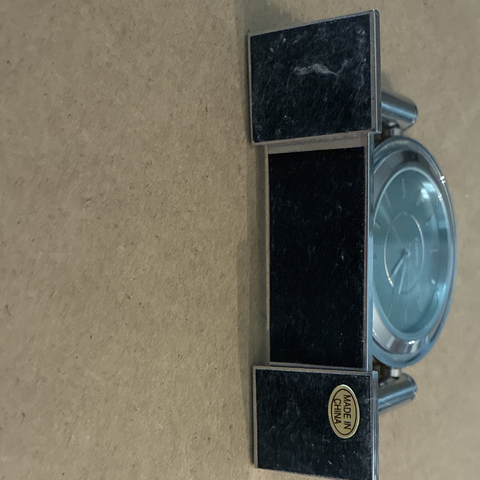 SKYWALKER RANCH Silver Round Analog Desk Clock NEEDS BATTERIES