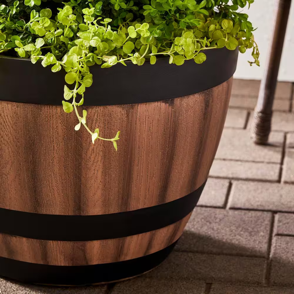 NEW Durable 20in Rustic Brown Resin Barrel Planter Outdoor Decor for Gardens
