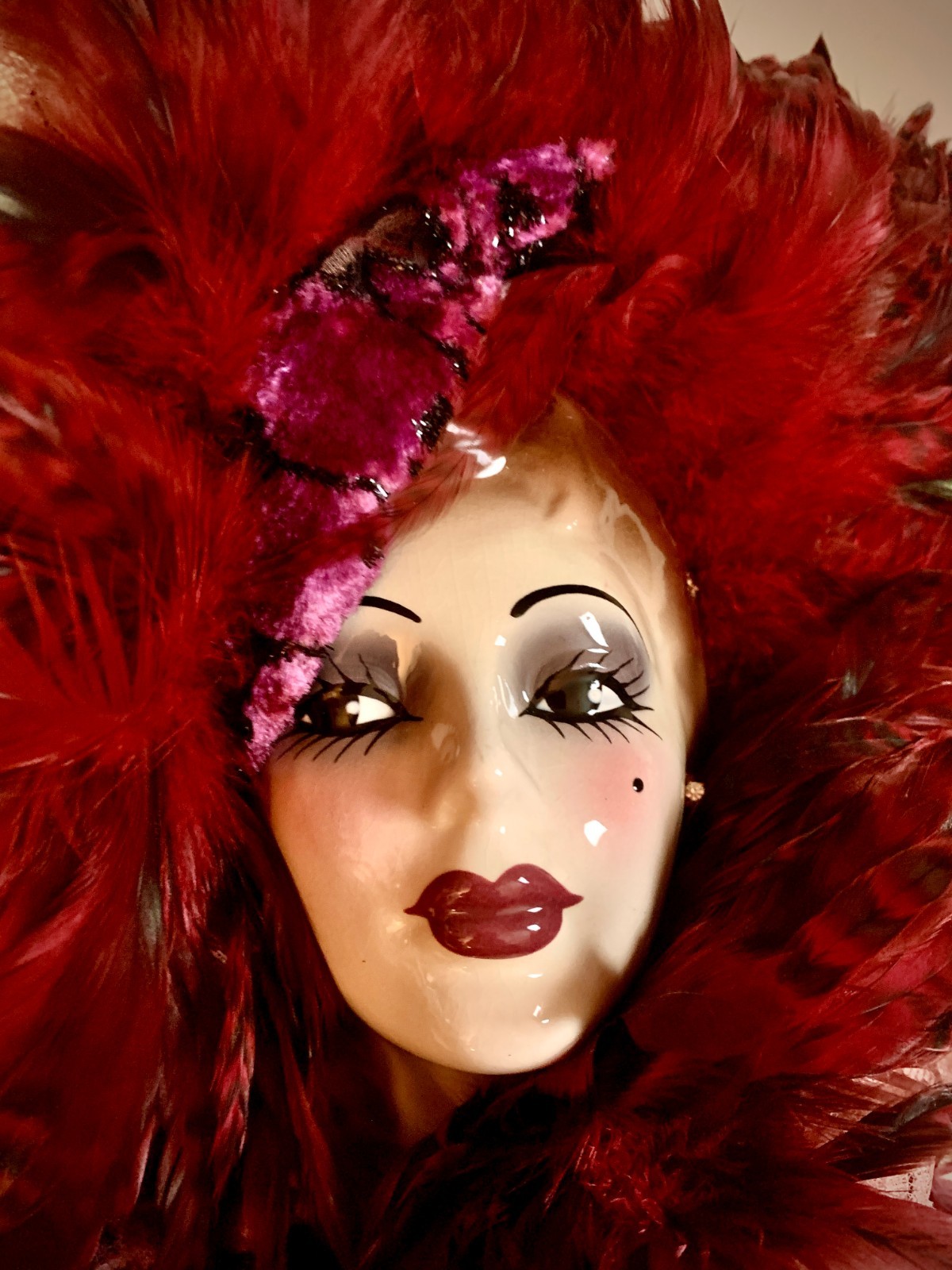 Unique Creations Wall Mask 737/1000 Burgundy Feathers Lace San Francisco
